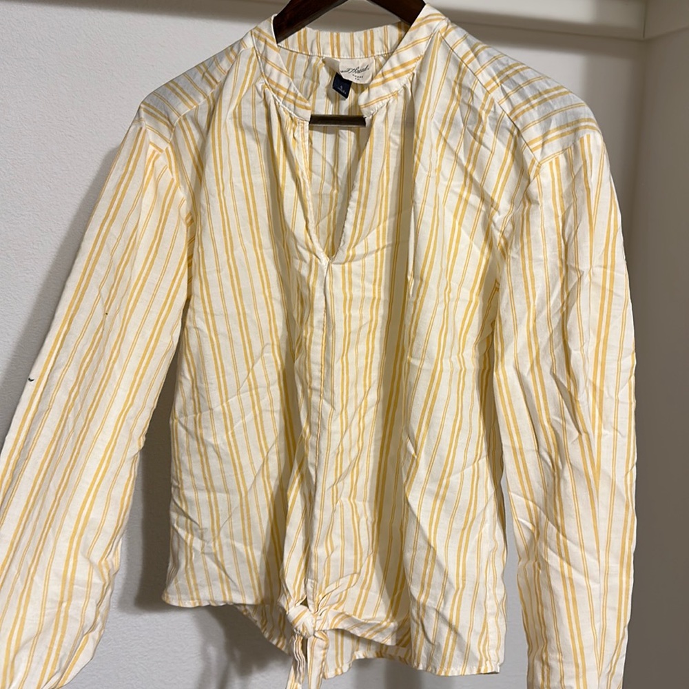 Women’s blouse